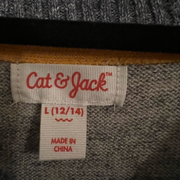 Brand new Cat and Jack sweater for boy - Picture 4 of 5